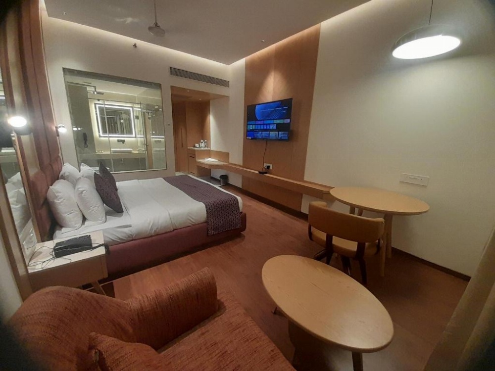 Room image 3