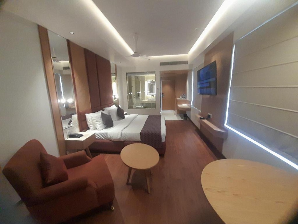 Room image 5